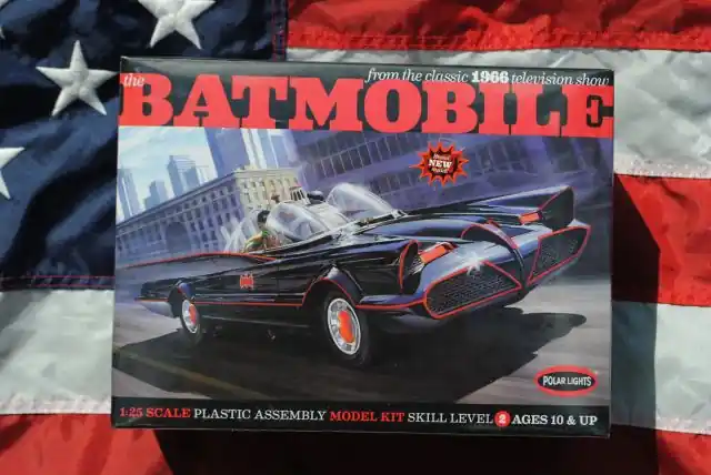 POLAR LIGHTS POL837 The BATMOBILE "1966" Goedkoop